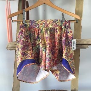 Lululemon Limited Edition Design Hotty Hot short 4